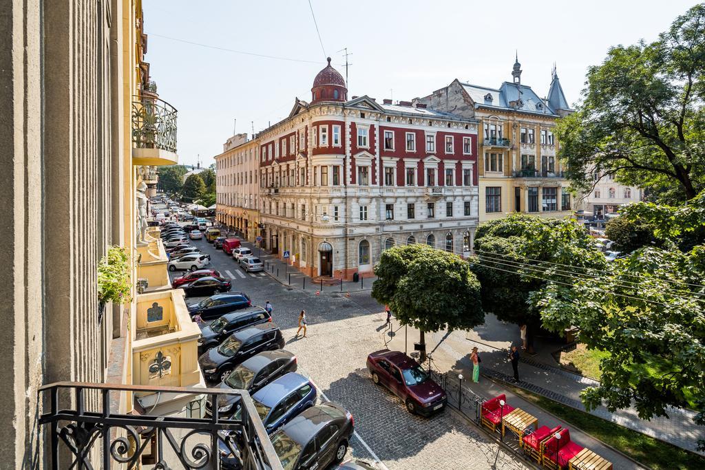 Apartments On Valova 9 Lviv Exteriör bild